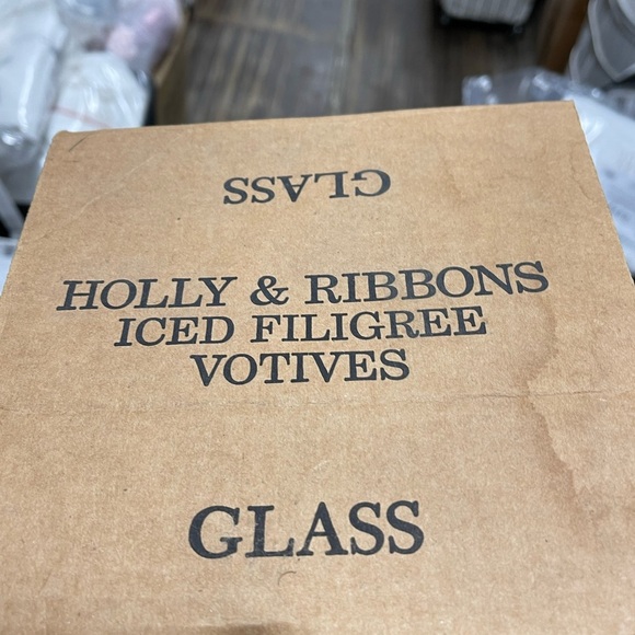 Home Interiors set of 4 Holly & Ribbon clear votives - Picture 5 of 5